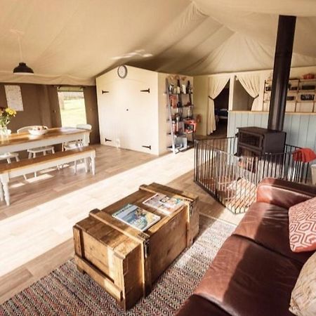 Midleydown Luxury Glamping Hotel Exeter Buitenkant foto