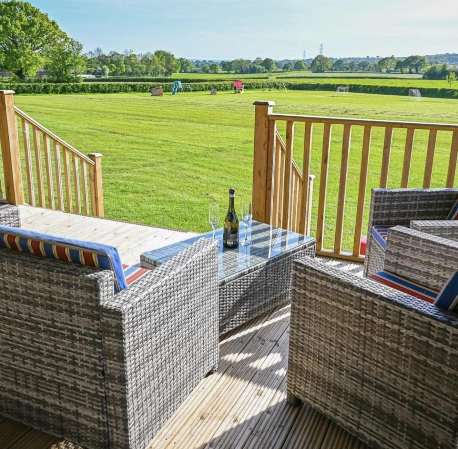 Midleydown Luxury Glamping Hotel Exeter Buitenkant foto